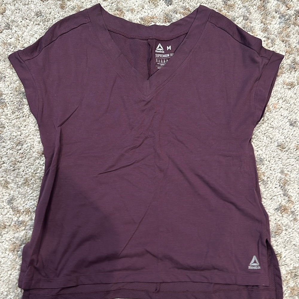 Rebook Supremium Tee
